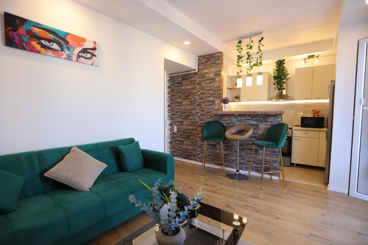 Apartament Beauty Smarald By Cosmopolis Stefanestii de Jos Exteriér fotografie